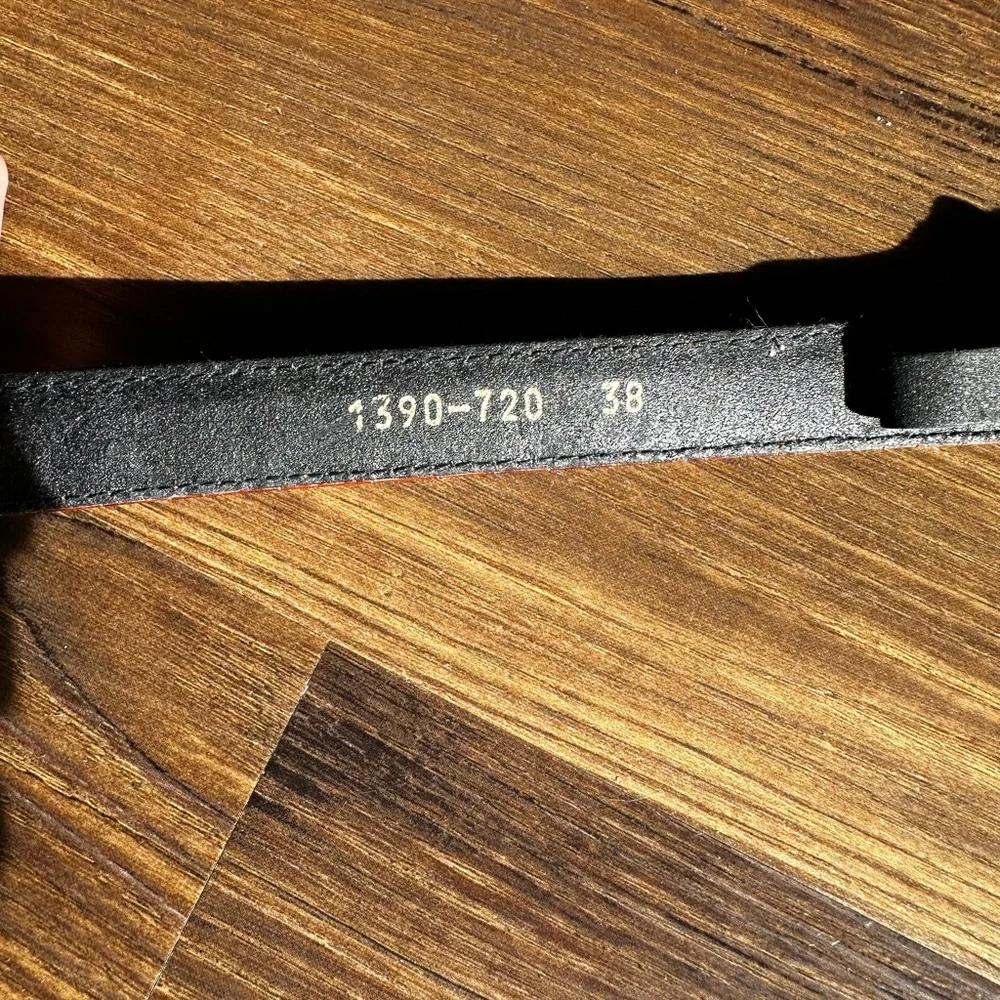 Escada EE Logo Croc-Embossed Leather Belt – Gold Double E Buckle -Size 38 - Picture 5 of 5